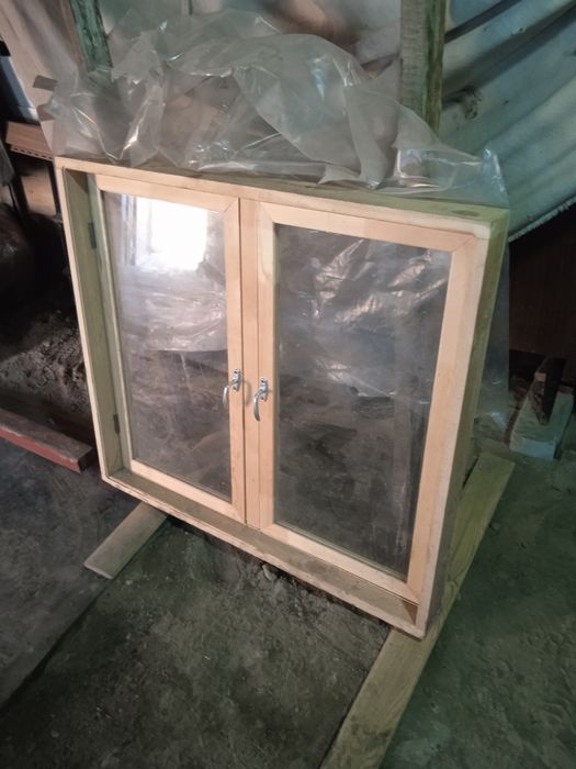 Деревянное банное окно