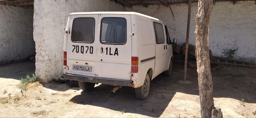 Ford avtomashinasi