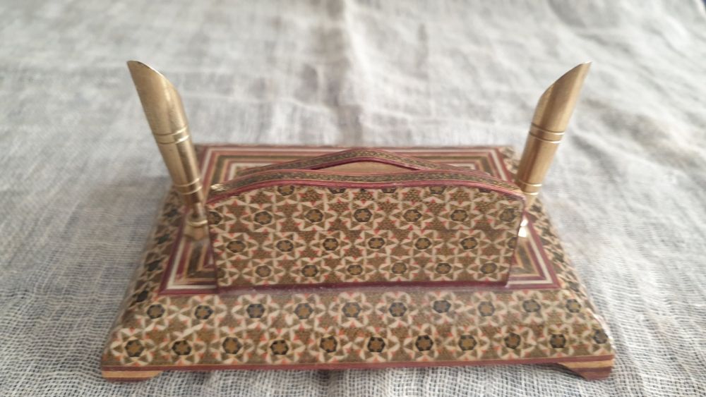 Писалищен комплект от екзотична дървесина и месинг и финна интарзия