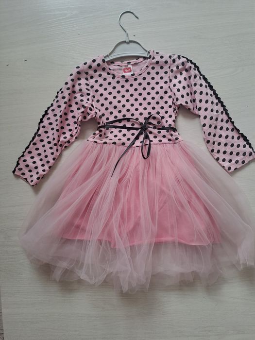 Продам платья для девочки