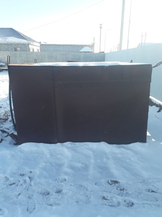 Железный цистерна 4 куб