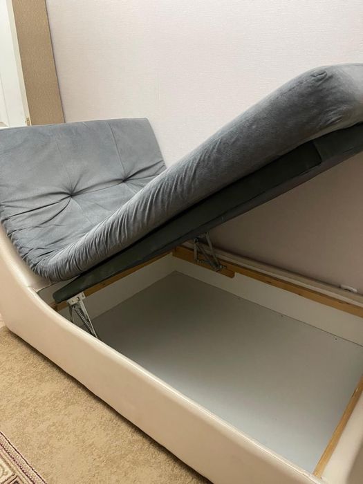 Мягкий  уголок 120000т