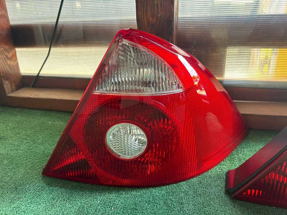 стоп десен нов Ford Mondeo 2003-2007г. #211SA #212SA