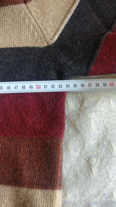 Вълнен  пуловер  Benetton