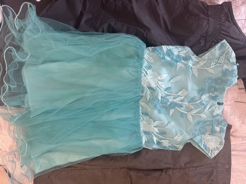 Отдам вещи даром