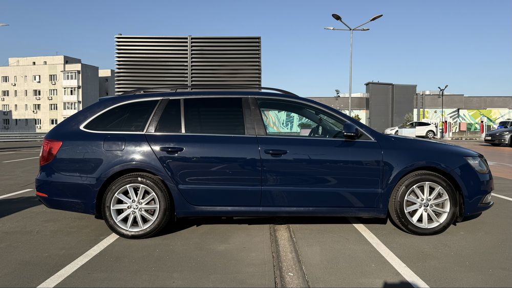 SKODA Superb 2013 — imagine 5