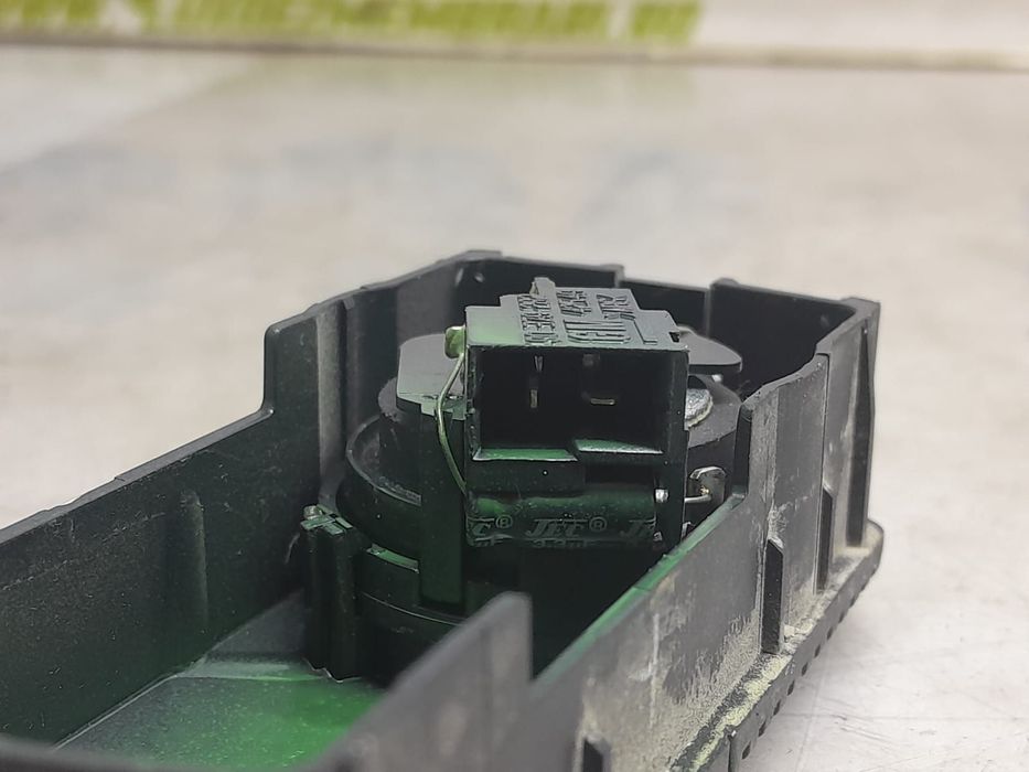 Boxa difuzor GM24437640 24437640 Opel Vectra C [2002 - 2005]