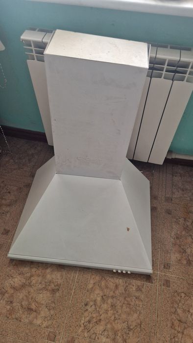 Продам вытяжку Gefest