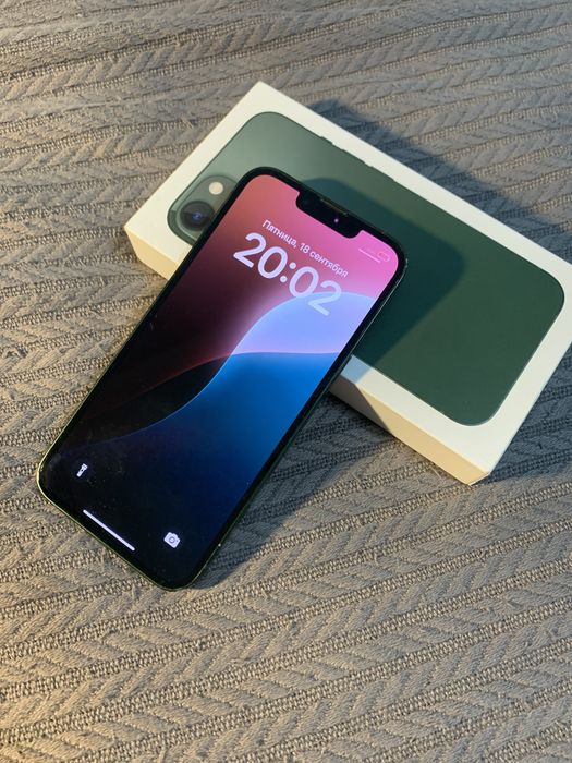 iPhone 13 128гб идеал