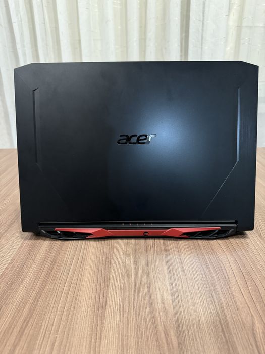 Acer Nitro 5 (Core i5-10300H,GeForce 1650)
