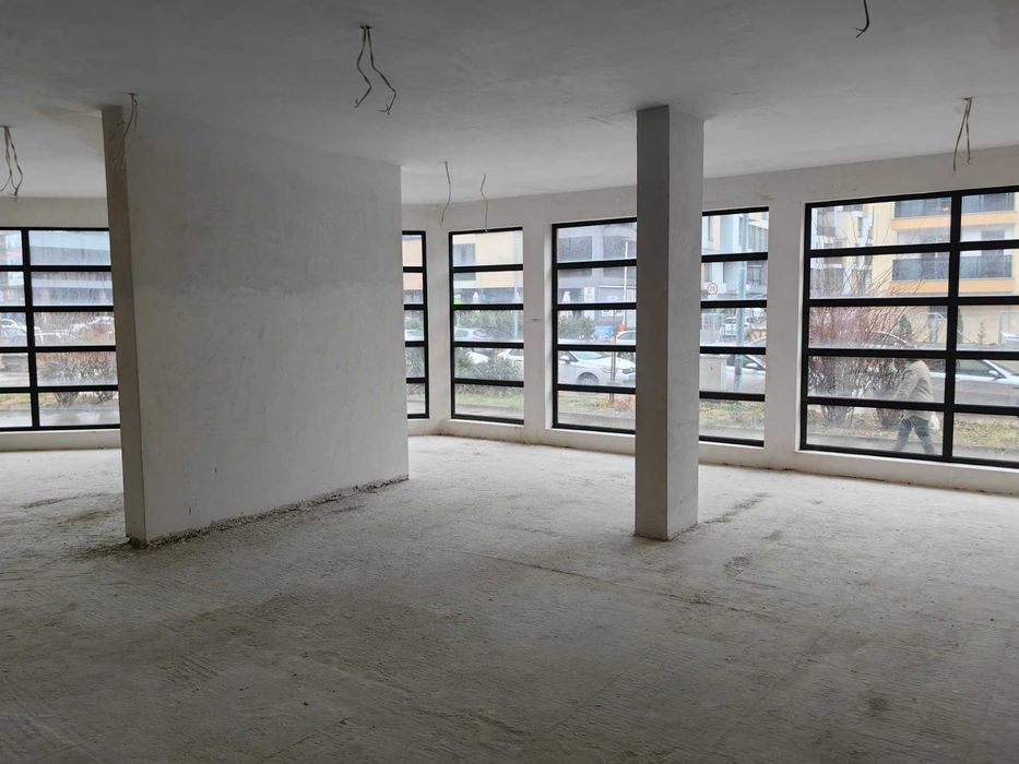 Ъглов бизнес имот магазин под наем на ул. Рая 6, Пловдив