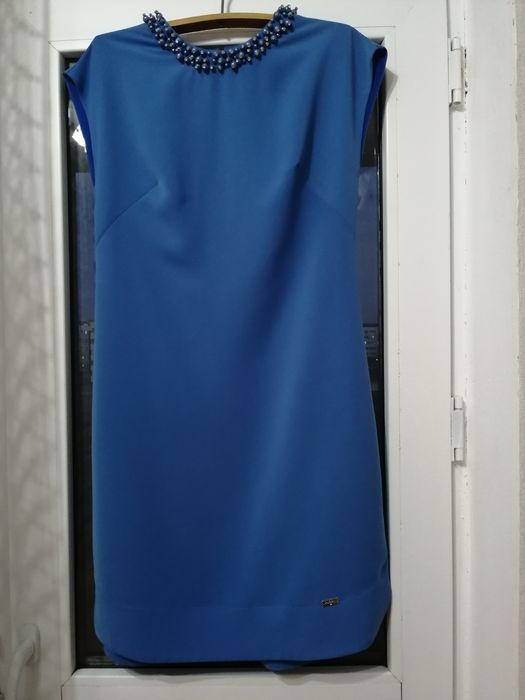 Продам классическое платье