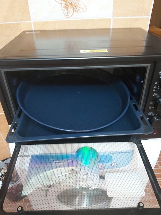 Продам духовку,печка