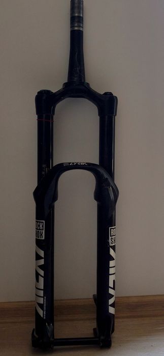 Rock shox lyrik rc въздушна вилка