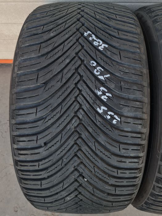 Всесезонни гуми 2 броя MAXXIS Premitra AllSeason AP3 255 35 R19 дот 3923