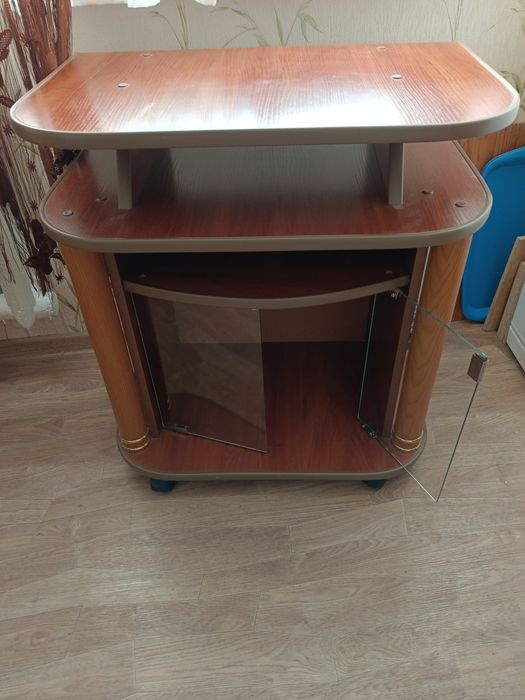 Тумбочка под телевизор