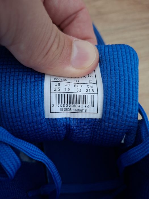 Продам борцовку и бутсы