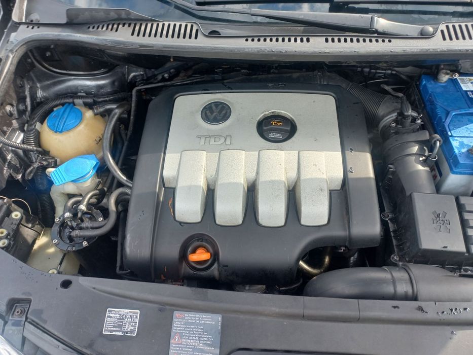 Vw tuaran 2.0 d140кс автоматик  на части