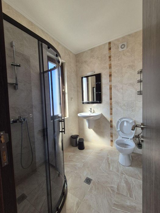 Луксозна Къща в кв. Сарафово, м. Лахана