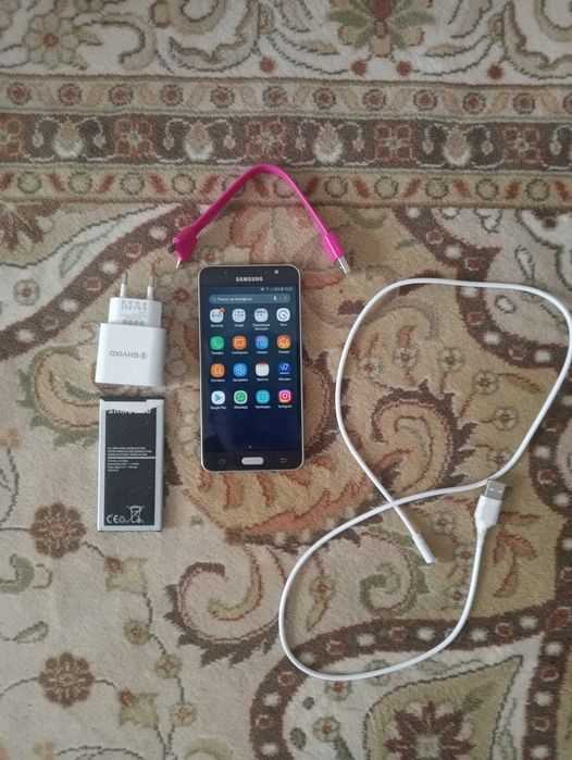 Продается телефон рабочий