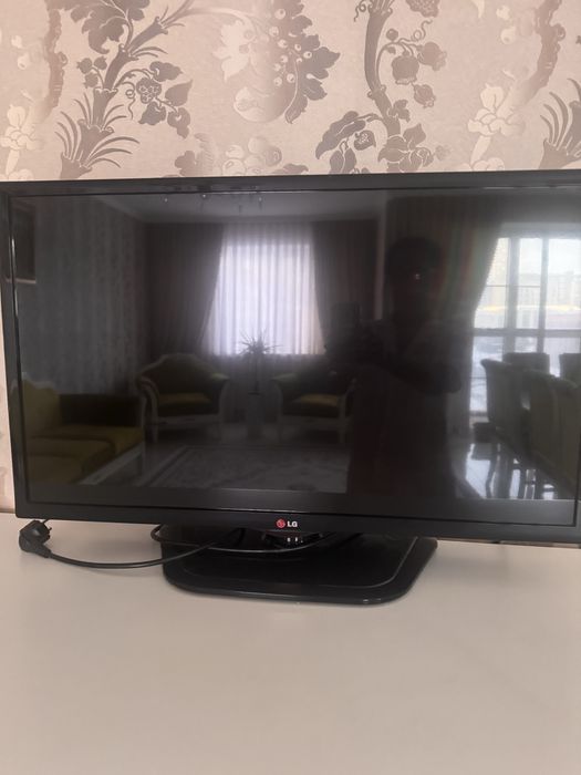 Телевизор LG диагональ 81 см