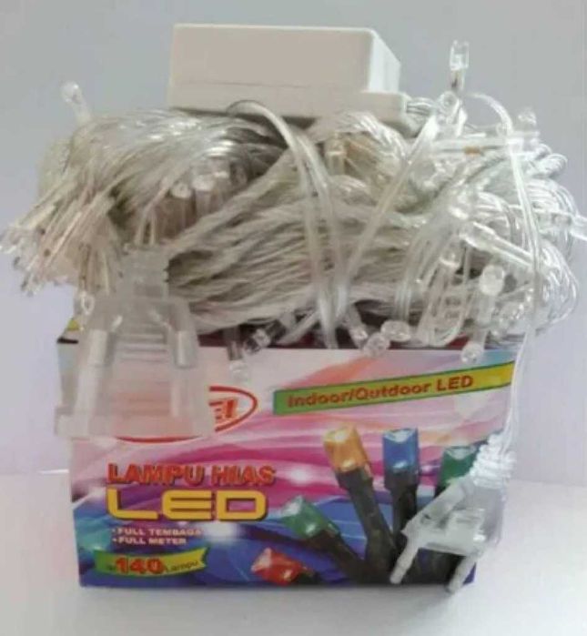 Led Коледни лампички 140 БР "Чисто нови"