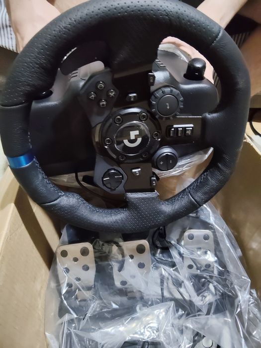 Logitech G 923 (nou)