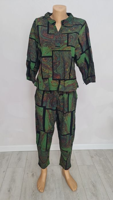 Женские костюмы лето