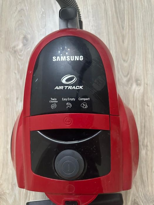 Срочно продам пылесос