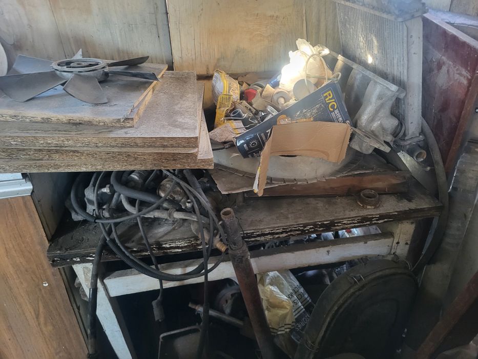 Двигатель с коробкой на мерс 190.(102)