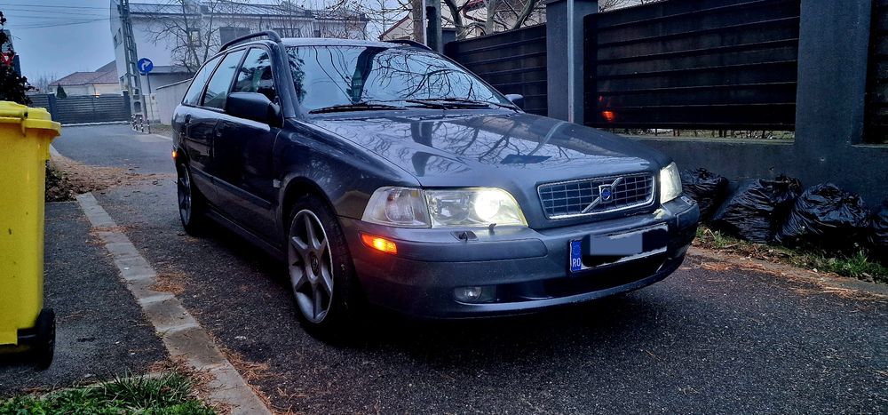 Volvo V40 T4 200 CP