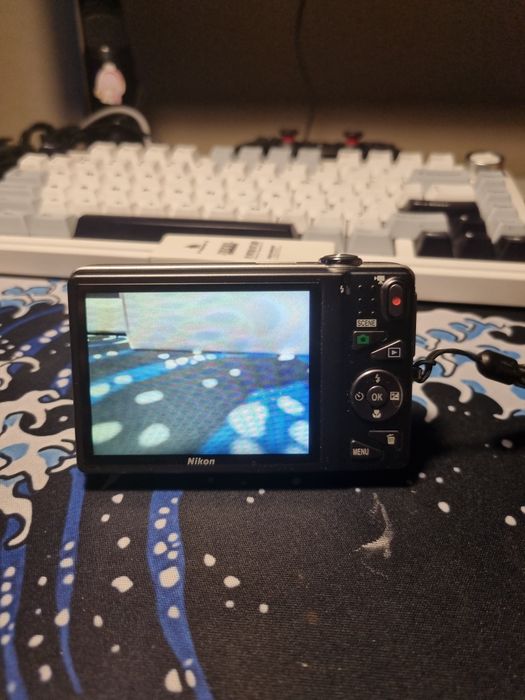 Продам Nikon Coolpix s5200 wifi