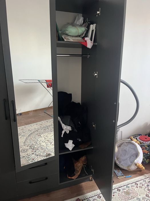 Продам шкафы для комнат и прихожей