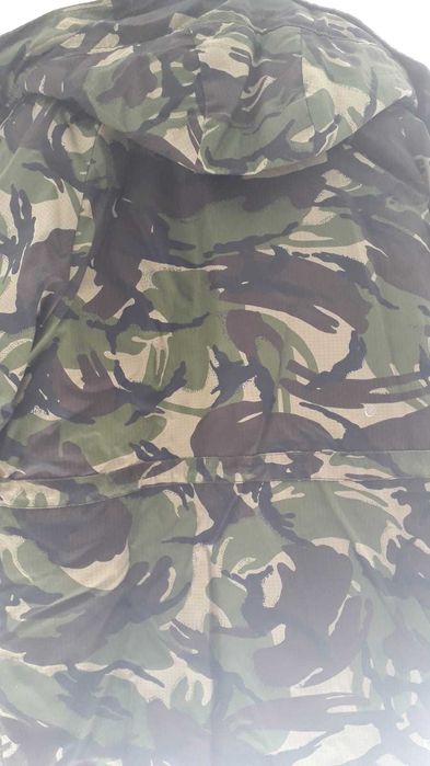 Tinute,  bocanci și accesorii militare