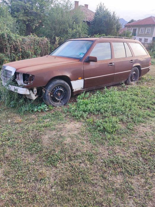 Мерцедес 124 2.5 turbo diesel на части