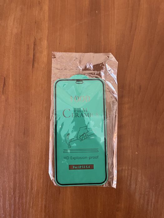 Продам чехлы на айфон 12 мини