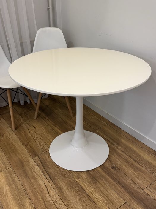 Круглый стол белый (90 см)