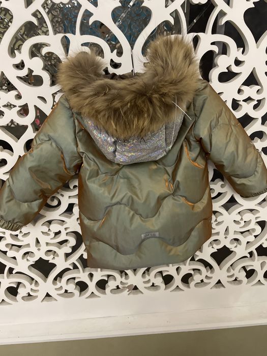 Продам пуховик на девочку