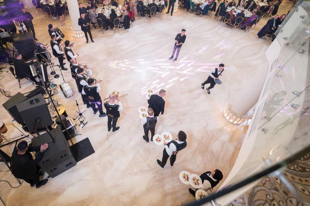 DJ / Band - Nunta / Cununie / Botez / Corporate /Majorat