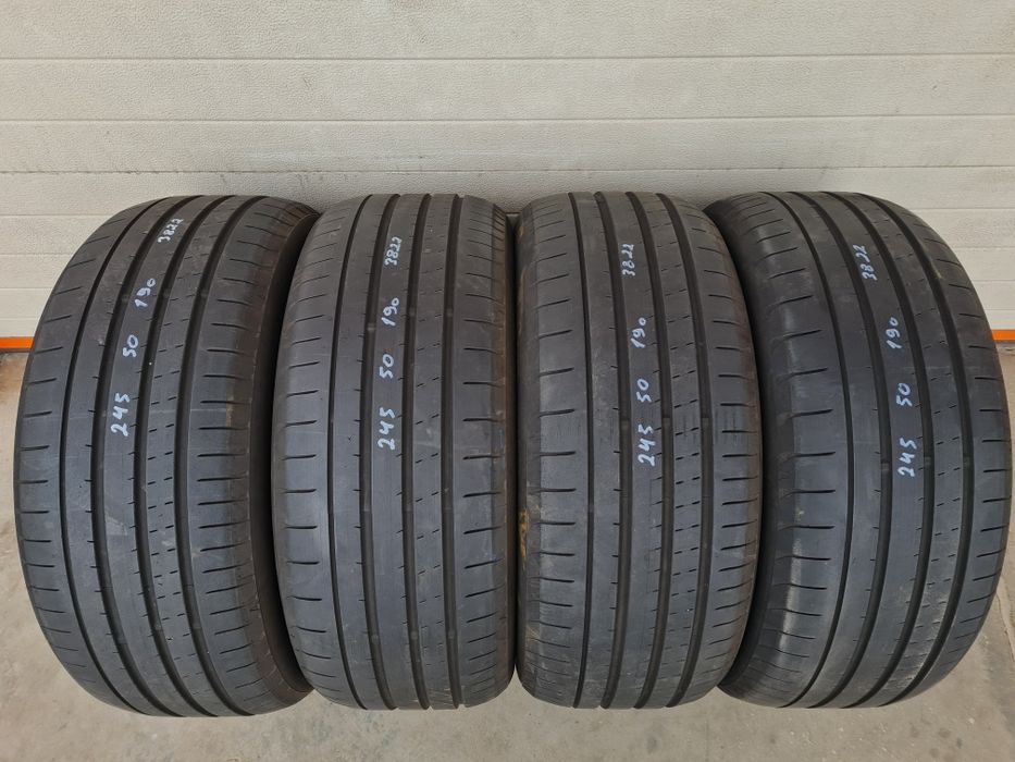 Летни гуми 4 броя YOKOHAMA AdvantSport V107 245 50 R19 дот 3822