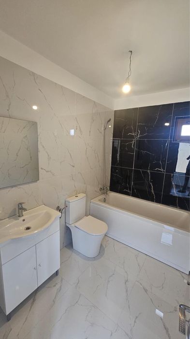 Apartament 3 camere decomandat