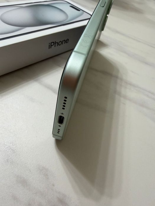 iPhone 15 ca NOU 128GB neverlooked full box