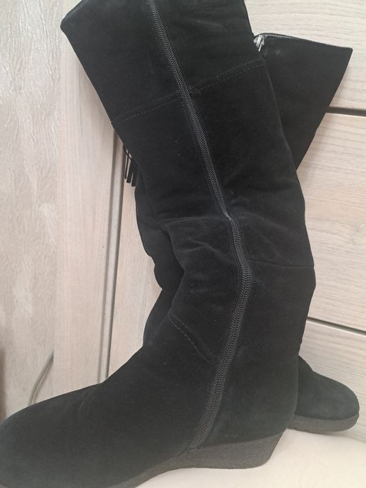 Продам зимние сапоги