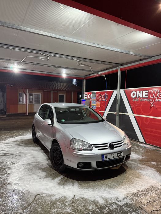 Vand Golf 5 1.4 benzina