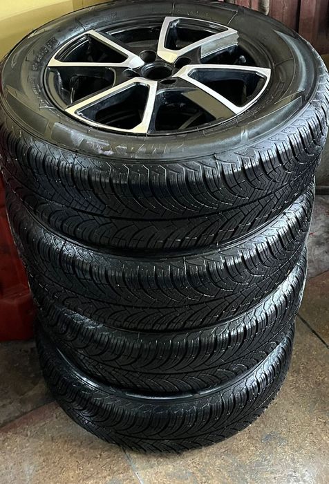 Продам резину с дисками 195/65 R15