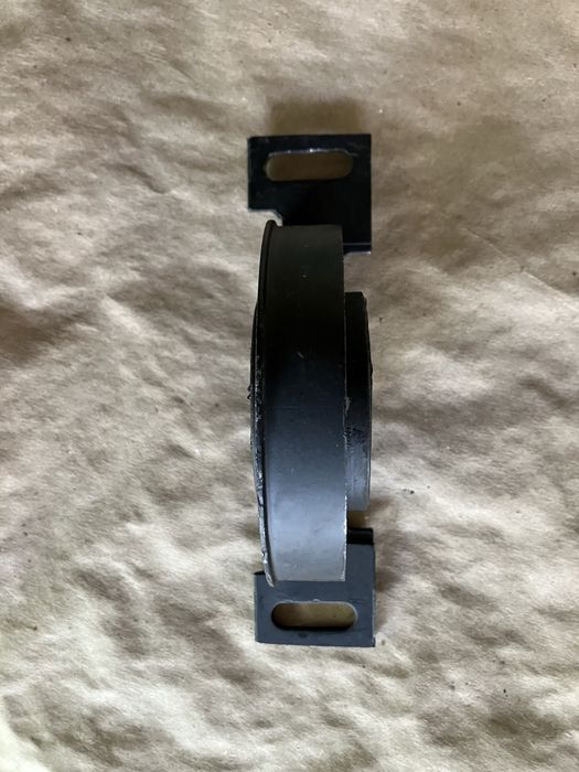 Новый подвесной подшипник на bmw e36