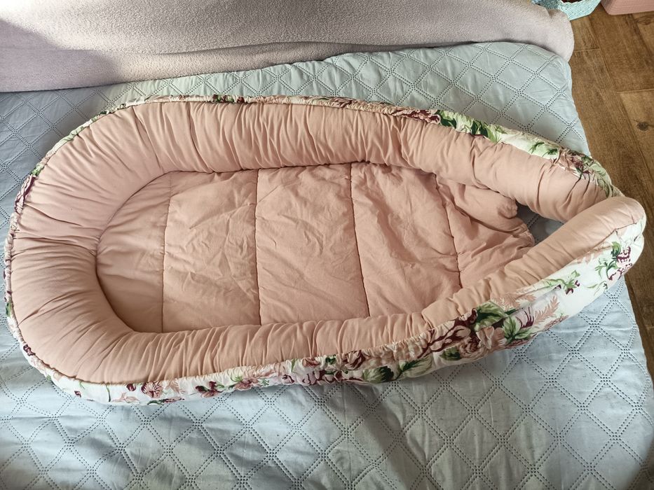 Vând cădița de baie anatomică OkBaby Onda Evolution105ron