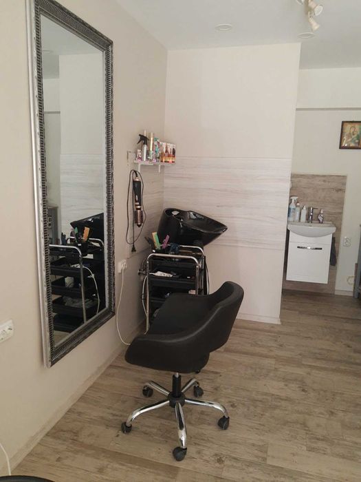 Давам под наем СТУДИО ЗА КРАСОТА, фризьор, маникюр, Помещение