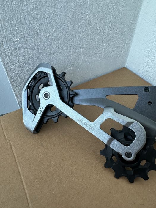 SRAM X01 Eagle 1х12 Дерайльор + команда