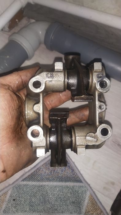 Запчасти на Двигатель  124 м103 2.6